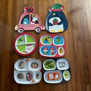 Holiday ~ Toddler Plates ~ some never even used ~ 6 plates in total